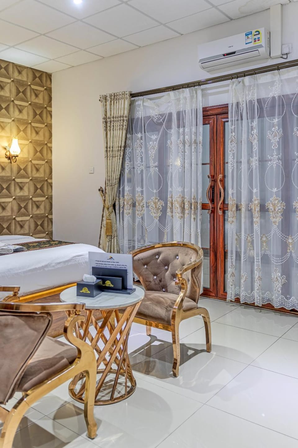 Bed, Living room, Seating area, Bedroom, air conditioner