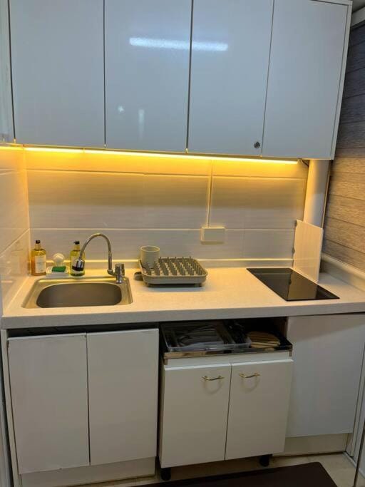 Cozy Studio Unit in Zone Vill Condominium-Montinola Subdivision Apartment in Baguio