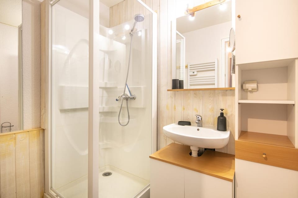 Bathroom, Other