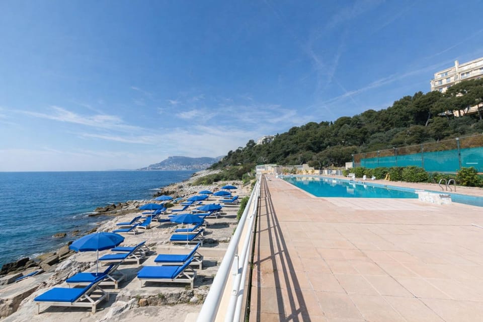 Beach, Swimming pool