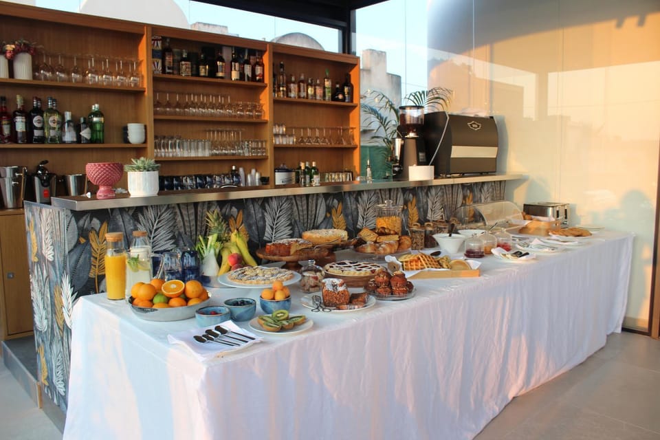 Breakfast, Buffet breakfast