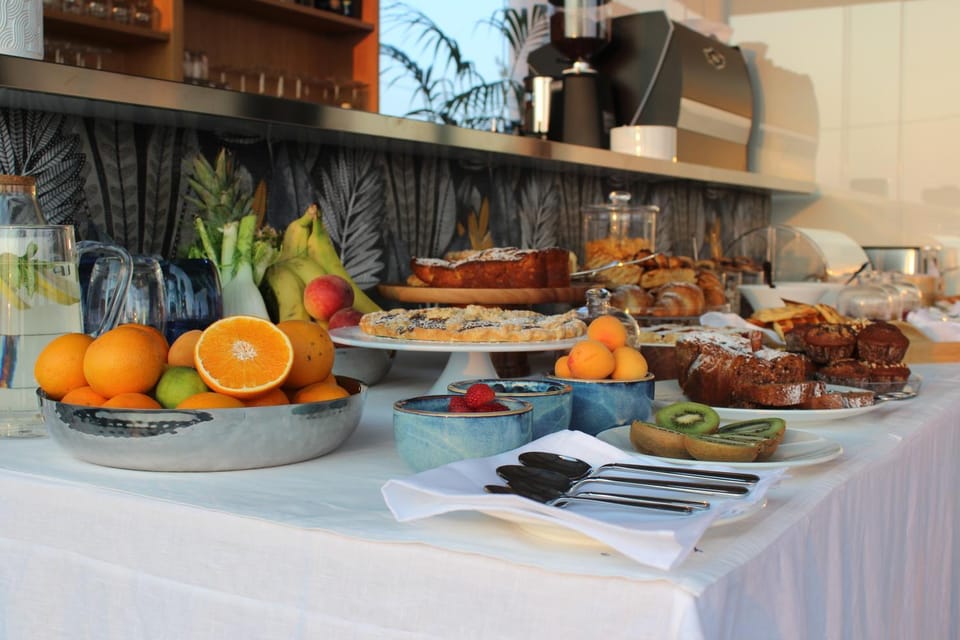 Breakfast, Buffet breakfast