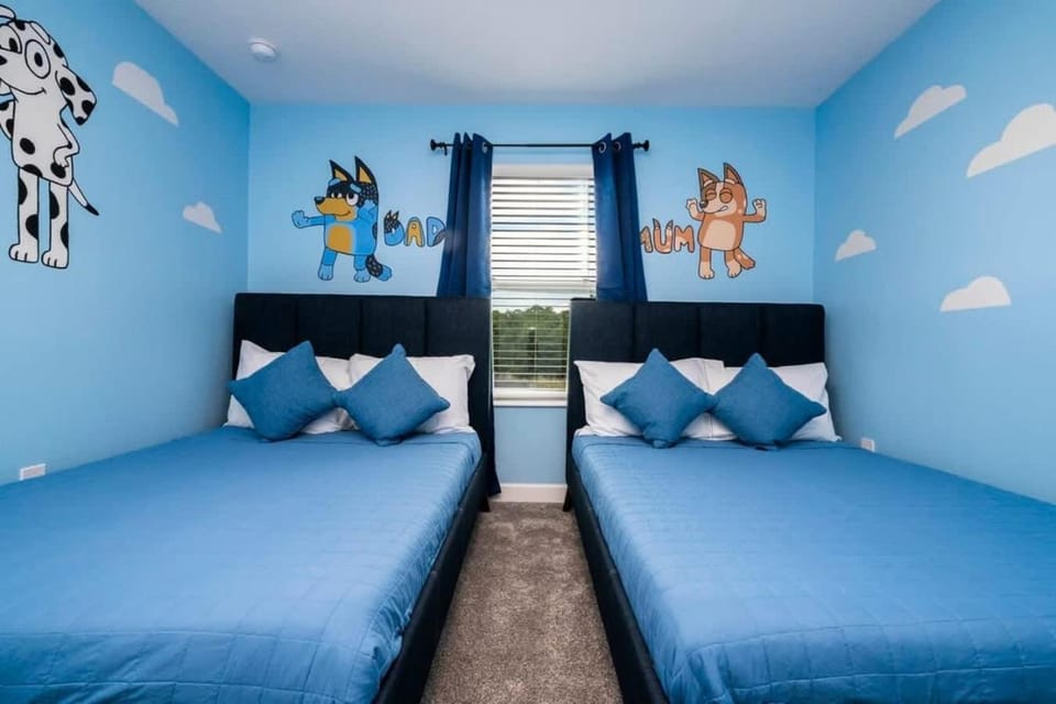 Marvelous 4Bd with Pool at Storey Lake Resort 2601 House in Kissimmee
