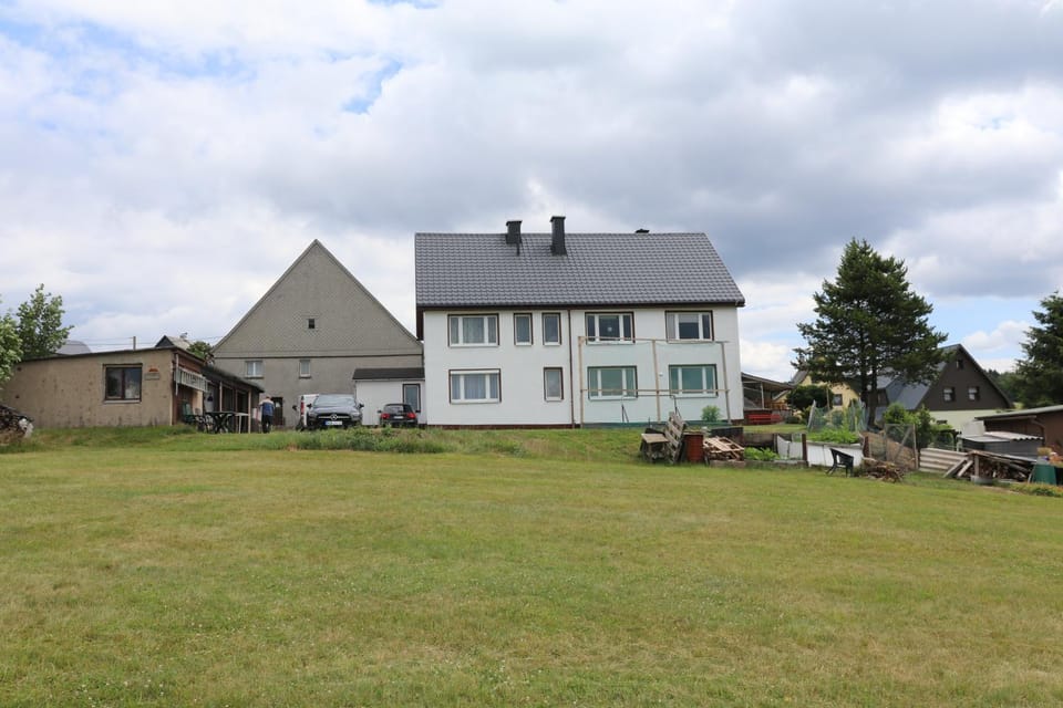Property building, Day, Natural landscape, Garden, Garden view