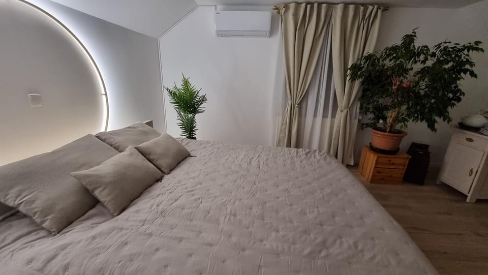 Bed, Decorative detail, Bedroom, air conditioner