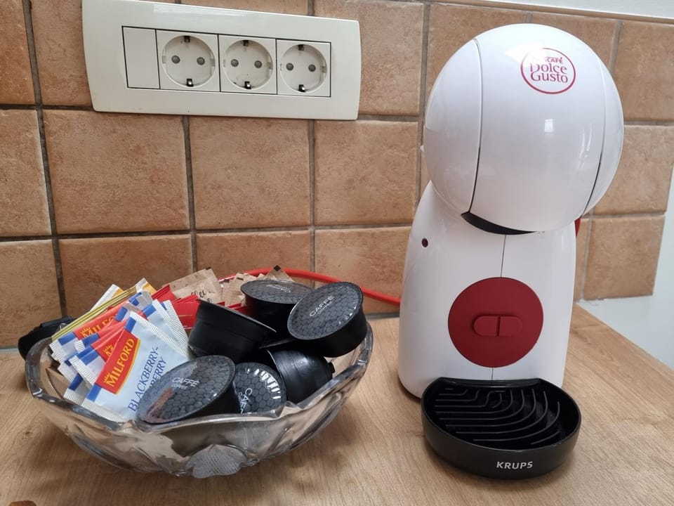 Coffee/tea facilities, Kitchen or kitchenette