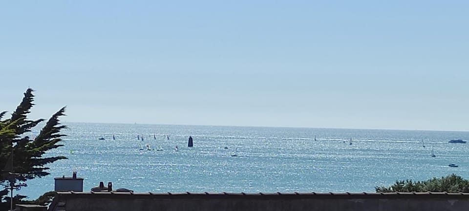 Studio avec vue sur mer à Granville. Plage à 3 min Apartment in Granville