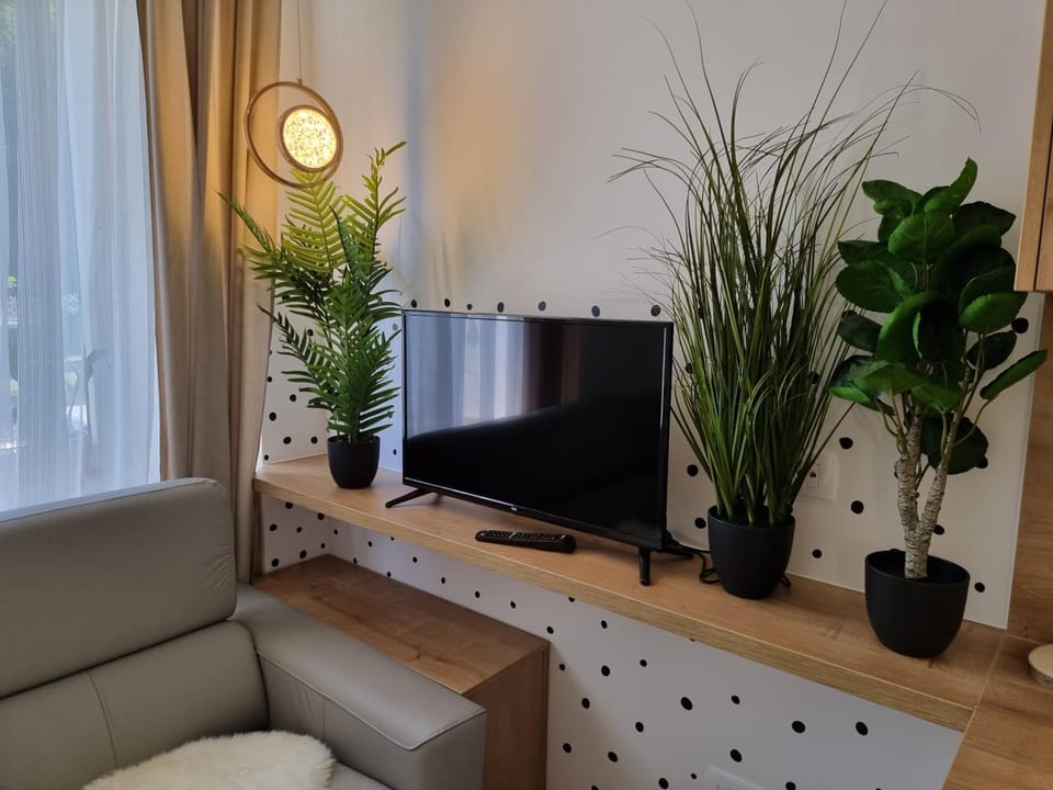 TV and multimedia, Seating area