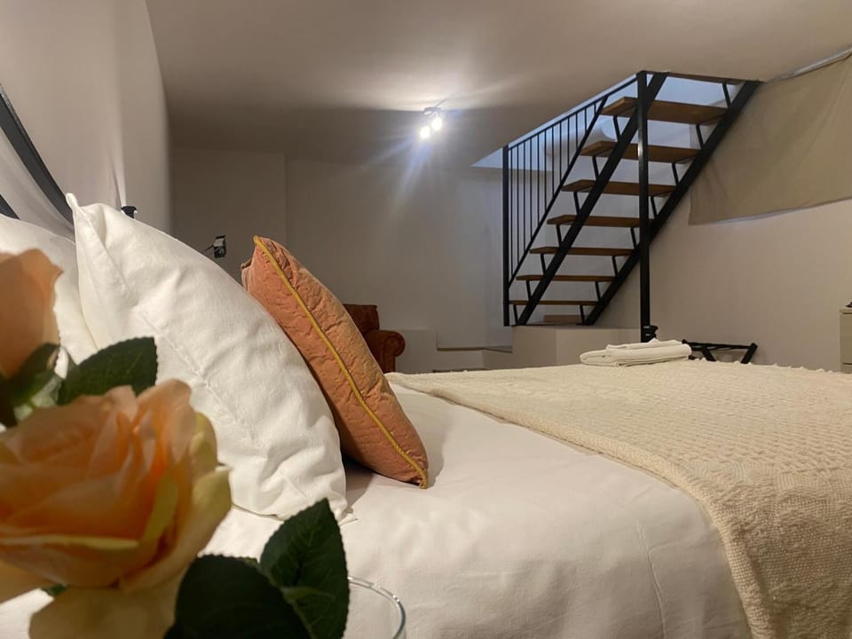 85 mjka house free parking COMO Apartment in Lombardy