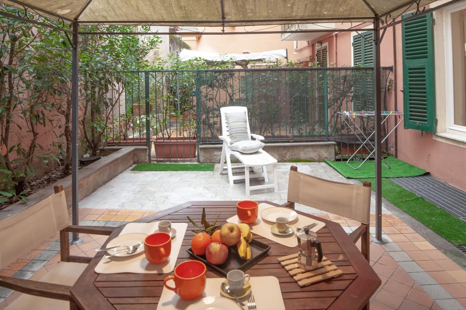 Balcony/Terrace, Breakfast