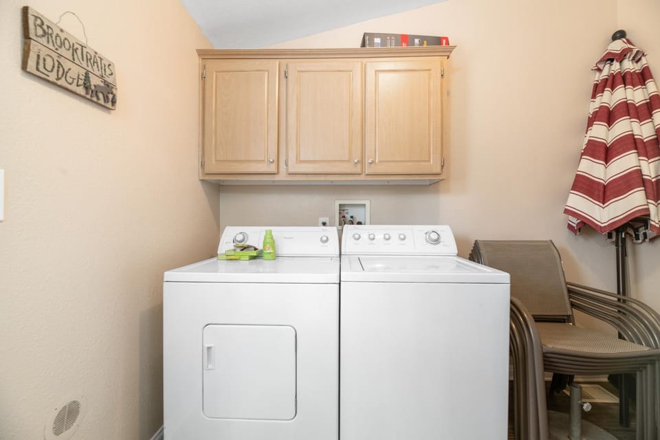 laundry, washing machine, dryer