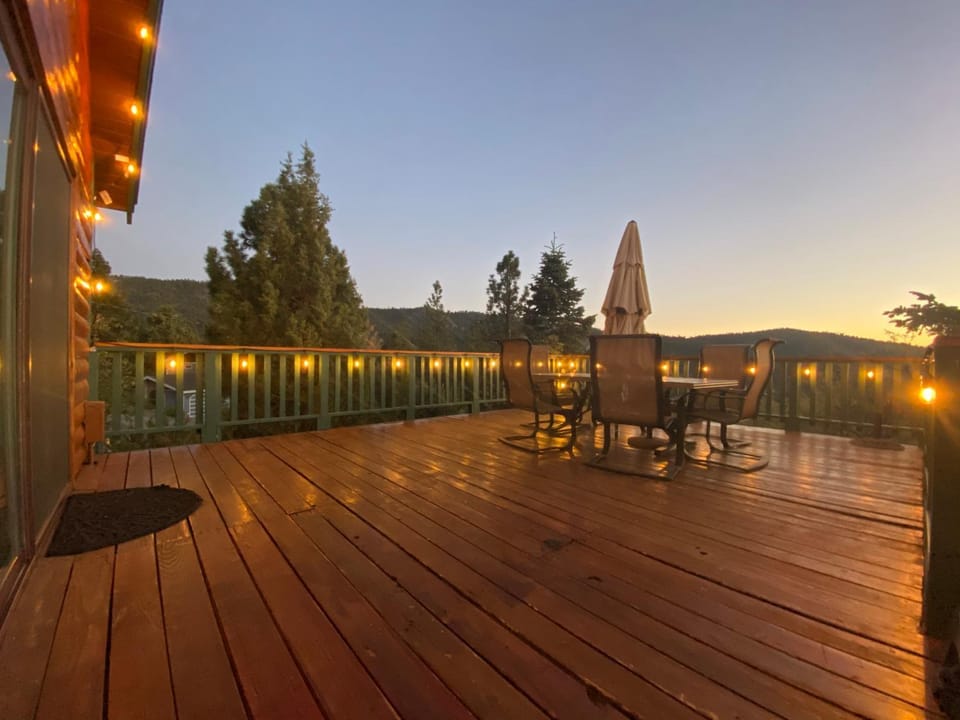 Natural landscape, View (from property/room), Balcony/Terrace, Seating area, Sunset
