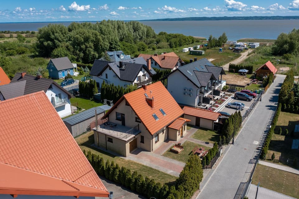 Property building, Neighbourhood, Bird's eye view, Street view, Location