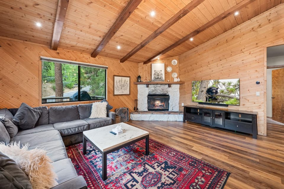 TV and multimedia, Living room, Seating area