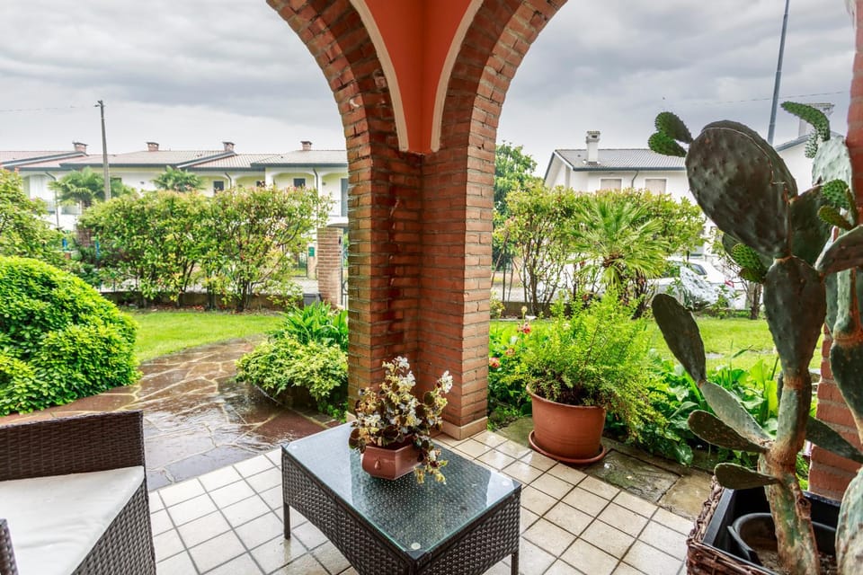 Patio, Garden