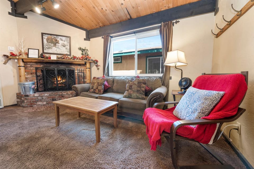 Living room, Seating area, flat iron