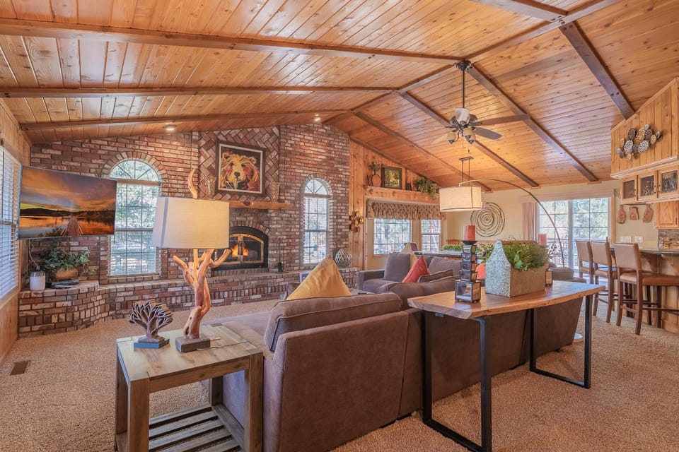 Living room, Seating area, flat iron