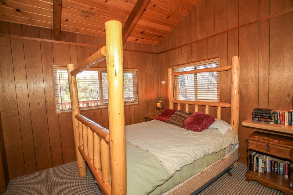 Bed, Library, Bedroom