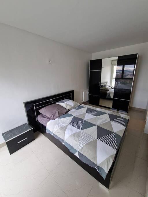 Résidence Du Grand Stade Apartment in Saint-Denis, France