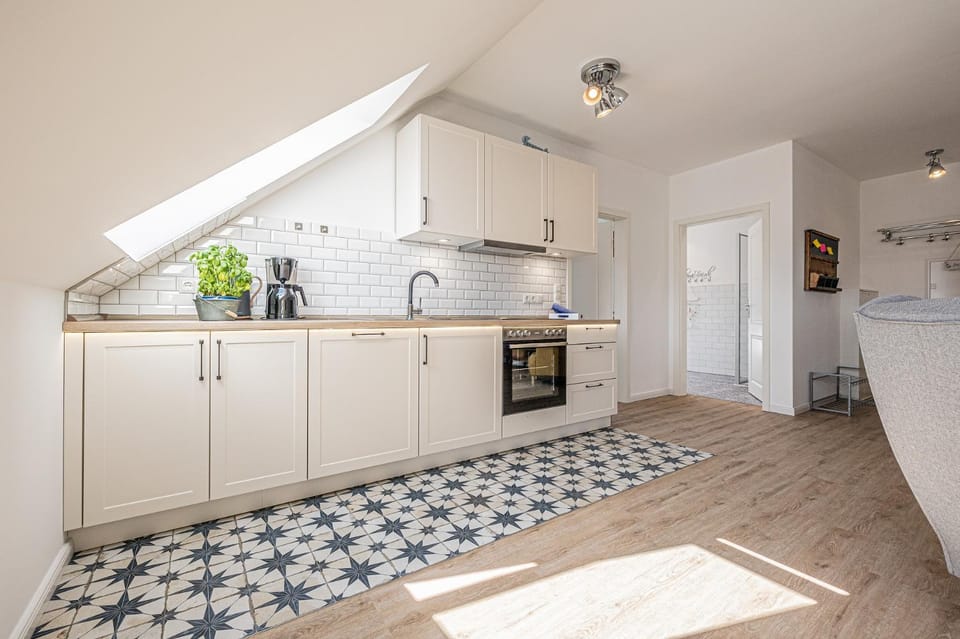 Kitchen or kitchenette, dishwasher, pet friendly, stove