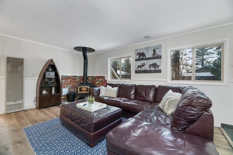 Living room, Seating area, flat iron