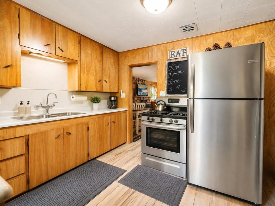 Kitchen or kitchenette, oven, stove, toaster