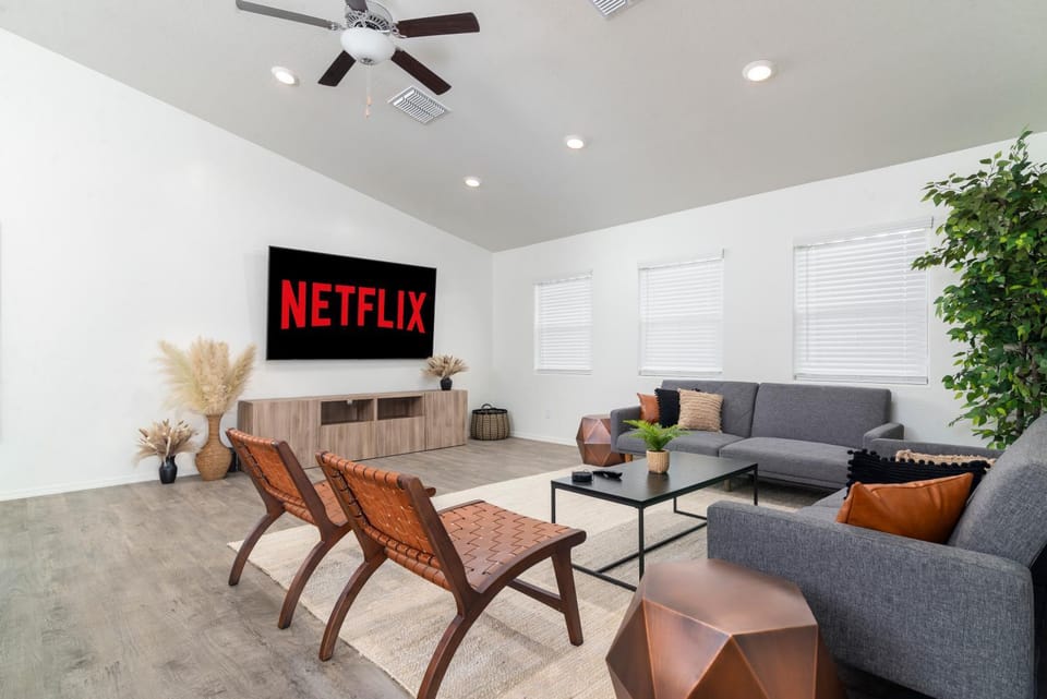 Communal lounge/ TV room, TV and multimedia, Living room, Seating area, Evening entertainment, fireplace