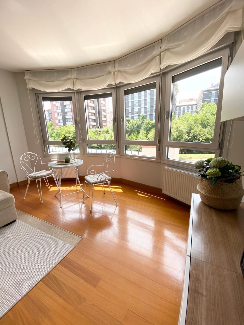 View (from property/room), Living room, Photo of the whole room, Seating area
