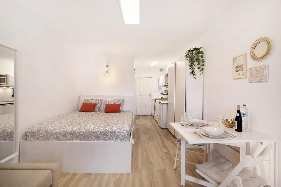 Living room, Bedroom