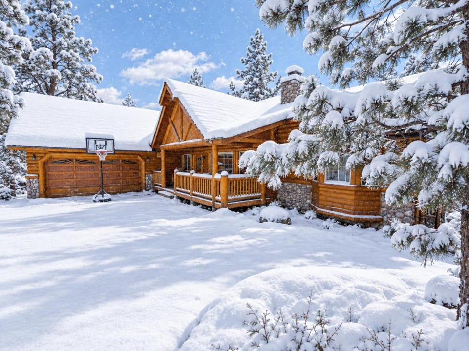 Property building, Day, Natural landscape, Winter