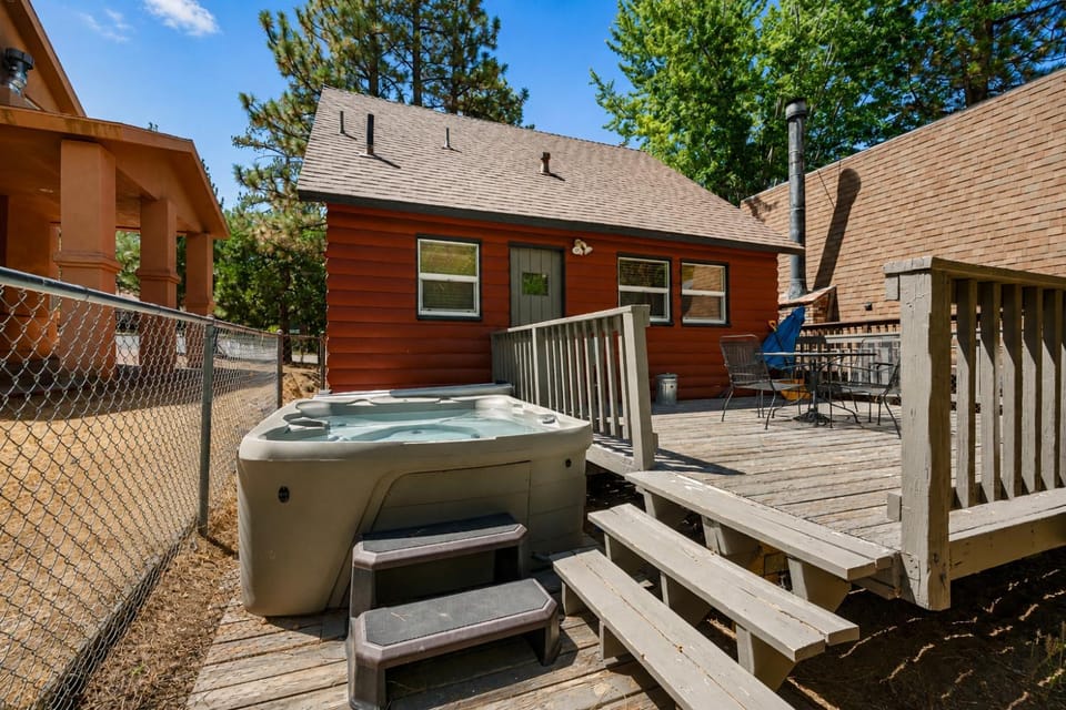 Patio, Hot Tub, Seating area
