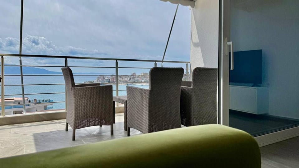Balcony/Terrace, Seating area, Sea view