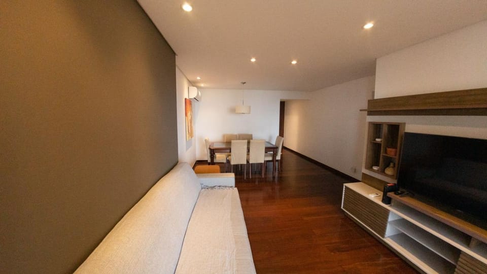 Belíssimo Apartamento Beira Mar em Ótima Localização Apartment in Rio de Janeiro