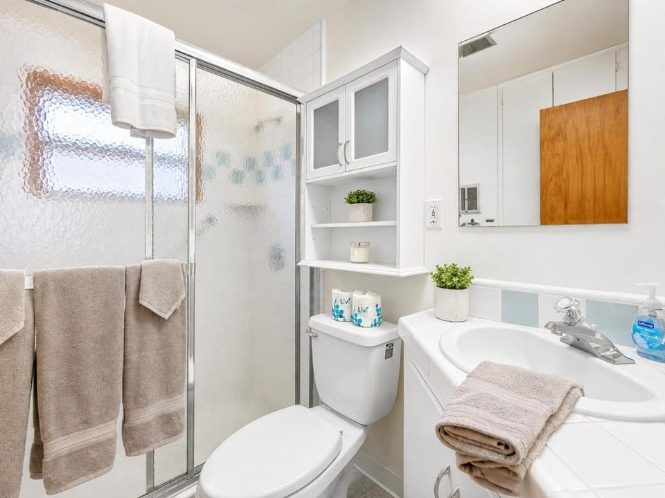 Bathroom, Bath