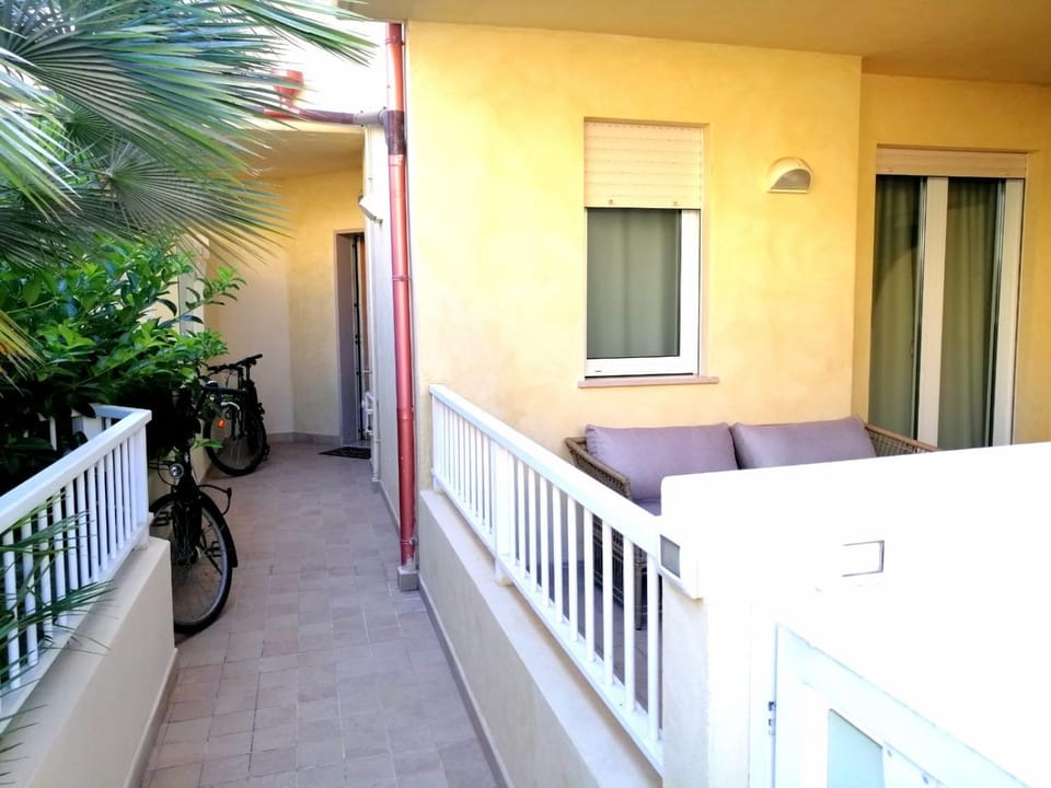 Day, Balcony/Terrace