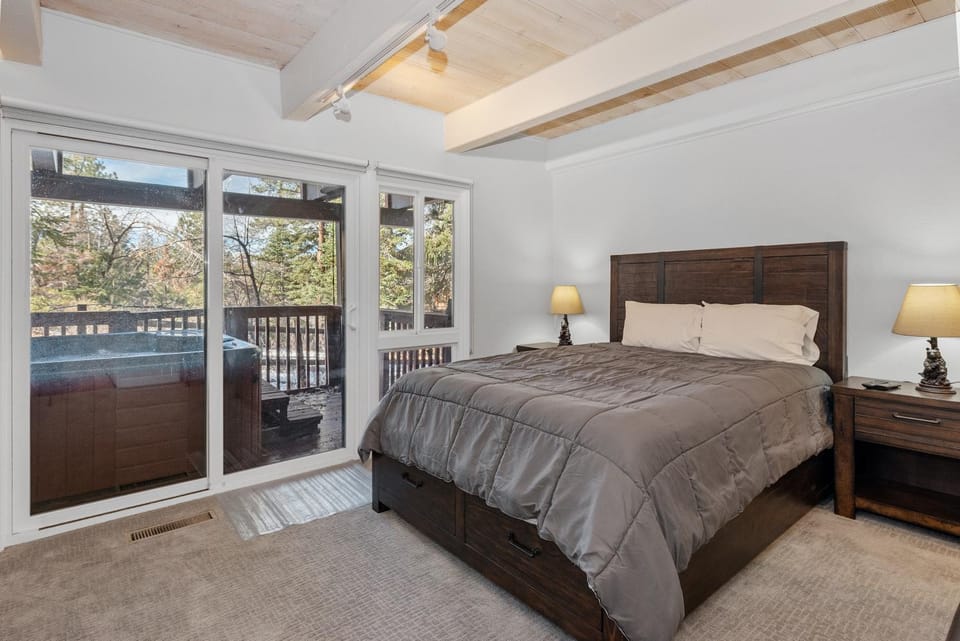 Bed, Balcony/Terrace, Bedroom