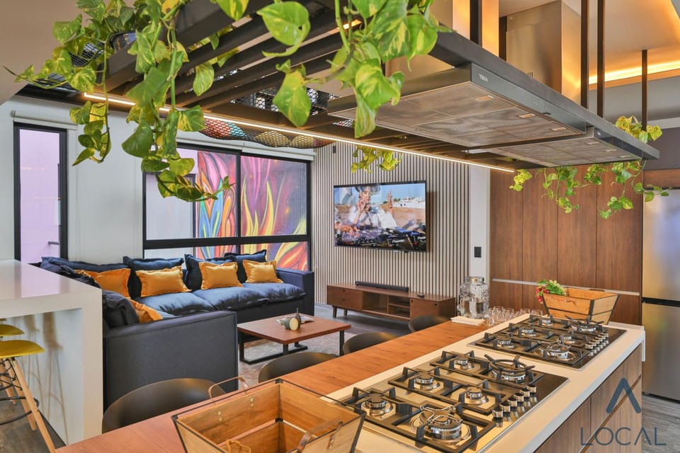 Communal lounge/ TV room, TV and multimedia, Kitchen or kitchenette, Internal: Not applicable to any particular room