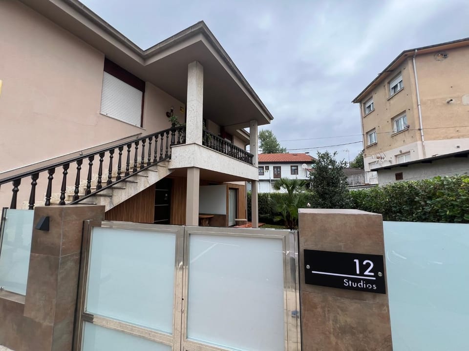 El Doce Del Ferial House in Cantabria