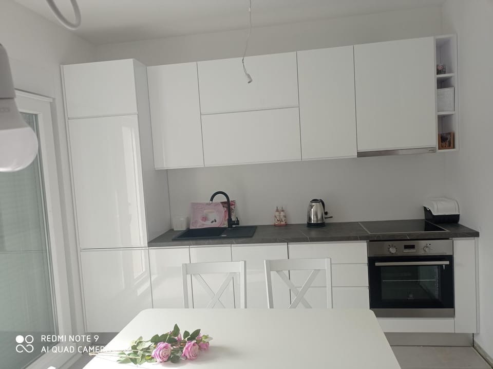 Apartman Pink Živogošće Apartment in Dubrovnik-Neretva County