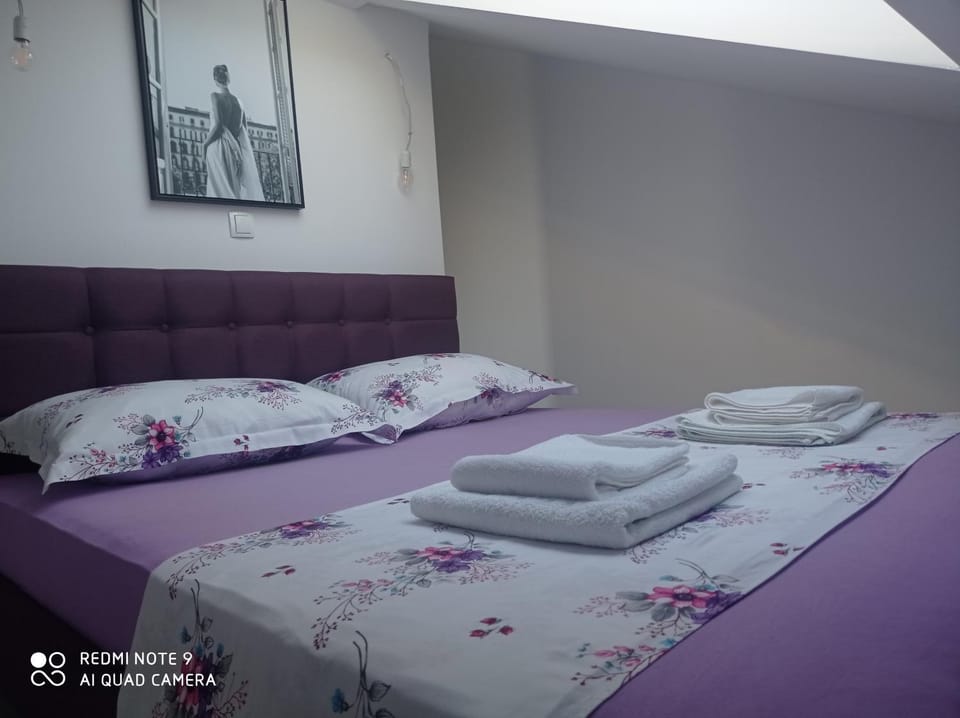 Apartman Pink Živogošće Apartment in Dubrovnik-Neretva County