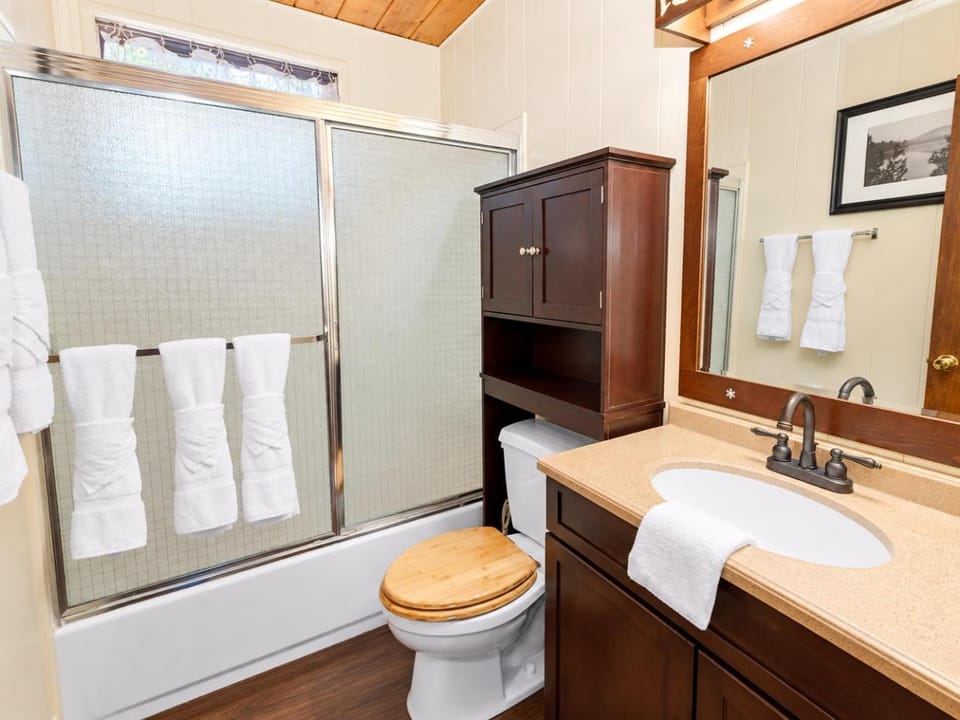 Bathroom, Bath