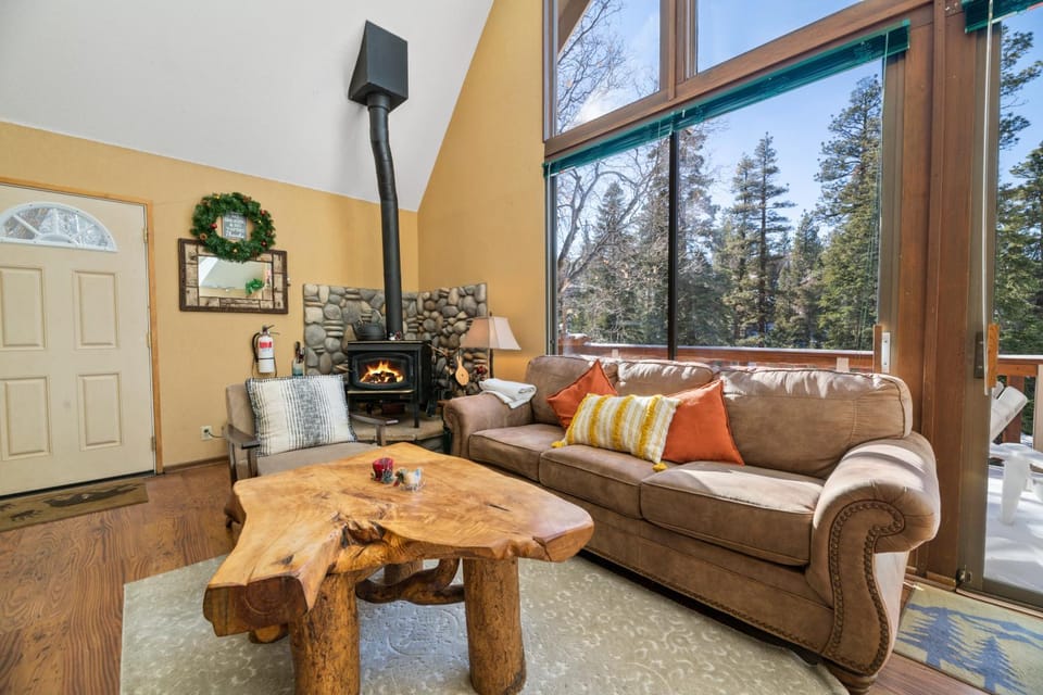 Seating area, flat iron