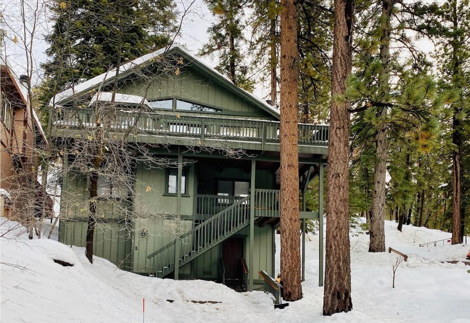 Property building, Winter