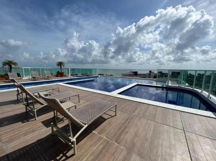 Day, Natural landscape, Hot Tub, View (from property/room), Balcony/Terrace, Pool view, Swimming pool, sunbed