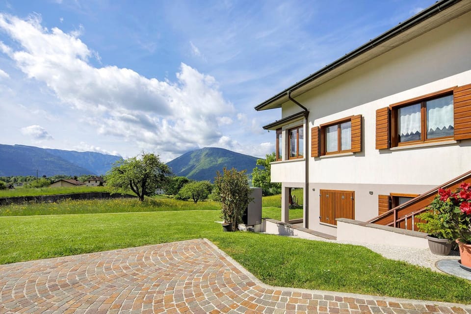 La Veranda - Alpago Apartment in Veneto