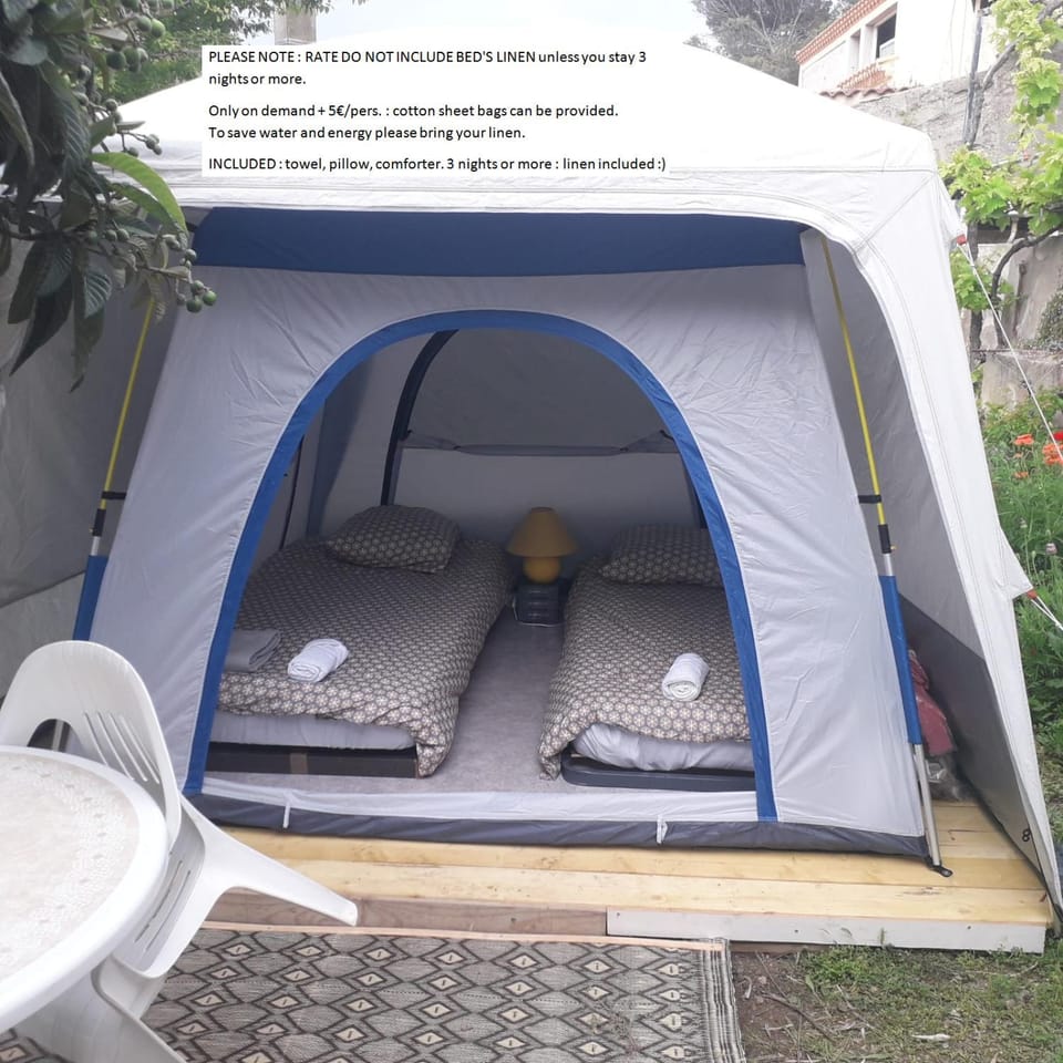 Deux tentes confortables dans un joli jardin idéalement situé Luxury tent in Occitanie