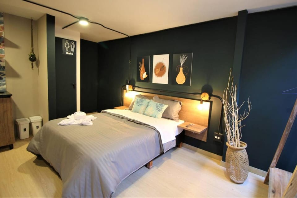 Alojamiento en Medellín, permite mascotas y tiene puesto de trabajo ONE102 By Roots Rentals Apartment in Medellin