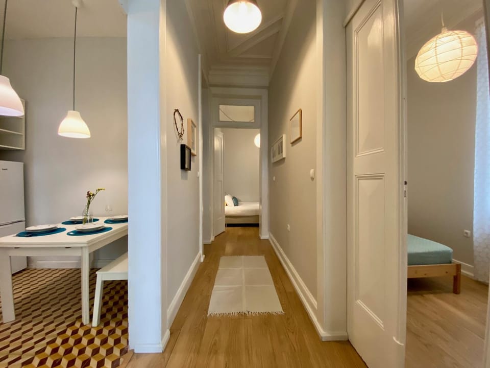 Photo of the whole room, Bedroom, kitchen