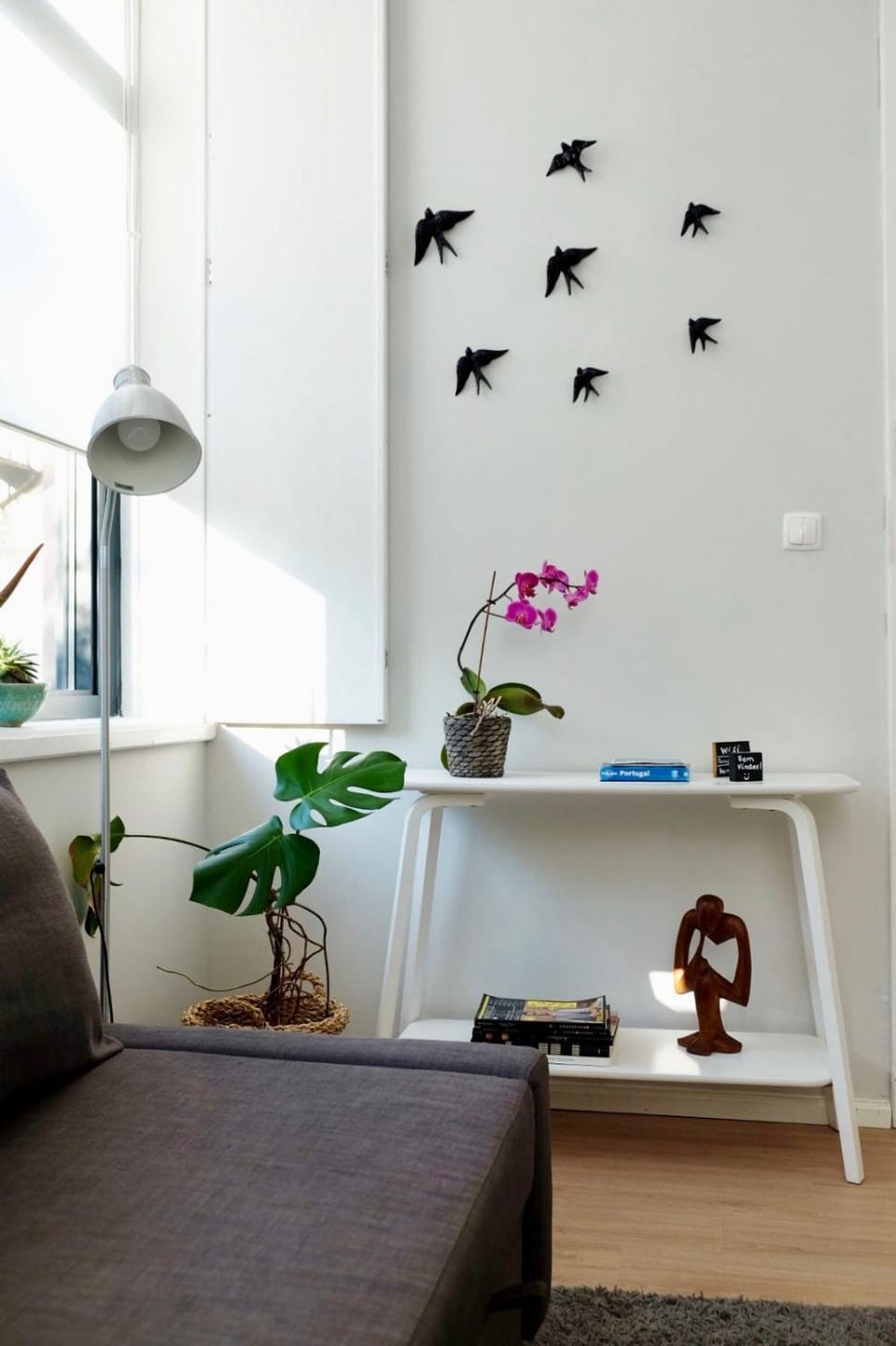 Living room, Decorative detail, Seating area