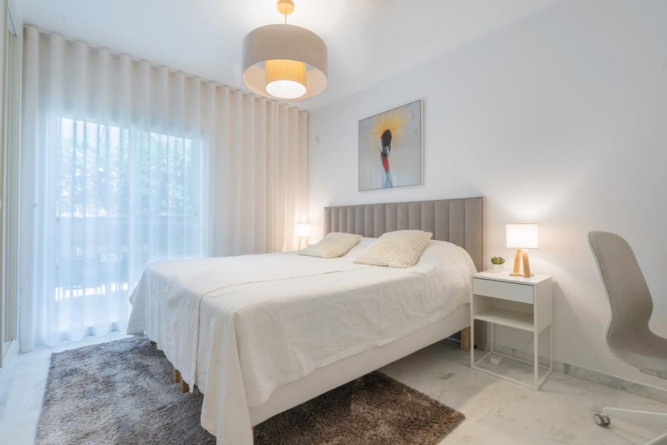 Bed, Bedroom, cot, air conditioner
